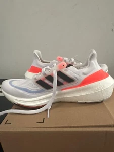Größe 7,5 - Adidas UltraBoost Light White Solar Red - Bild 1 von 5