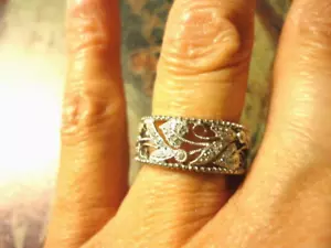 ANILLO DE DIAMANTES DE ORO BLANCO 14K ** $1725 AL POR MENOR ** TALLA 6-6.5 ~ - Imagen 1 de 10