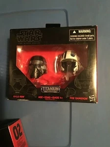 STAR WARS THE BLACK SERIES HELMET SET KYLO REN & POE DAMERON HELMETS NIB - Picture 1 of 1