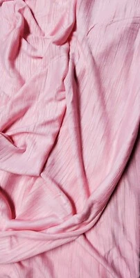 Pieza de tela rosa goma burbuja 2,25 yardas X 58" Foto 1 de 3