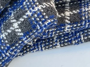 WOLLE - KASCHMIR KRÄFTIG KARIERT GRAU-BLAU-WEISS TÖNE LUXUS STOFF MADE IN ITALY C48 - Bild 1 von 12