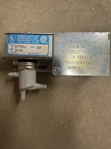 Honeywell Skinner Valve EPT001J – 24V/60Hz – Pneumatic Control Solenoid Valve - Picture 1 of 6