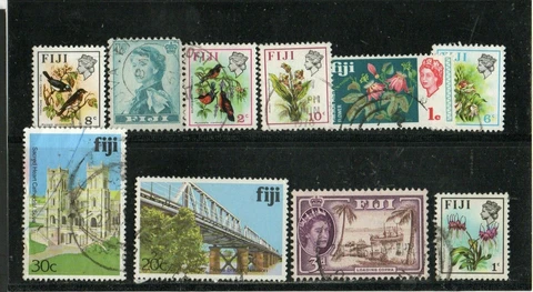 COLLECTION / PACKET - FIJI  ISLAND*** - 10 DIFFERENT STAMPS Cover