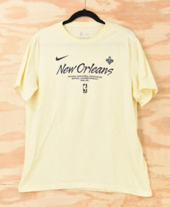 New Orleans Pelicans Nike NBA Officially Licensed Size Large T-Shirt - Yellow - Picture 1 of 8