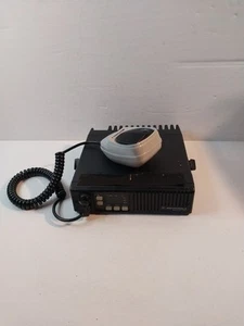 Radio VHF Motorola MAXTRAC 300 D43MJA7DA5CK con micrófono - Imagen 1 de 7