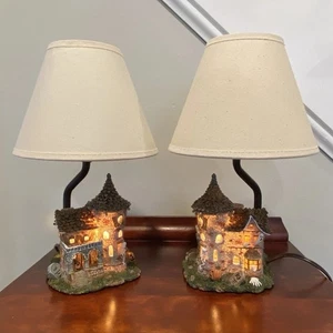 Vintage Paar Halloween Lampen Spukhäuser beleuchtet dekoriert 14" mit Schirmen passendes Set - Bild 1 von 6