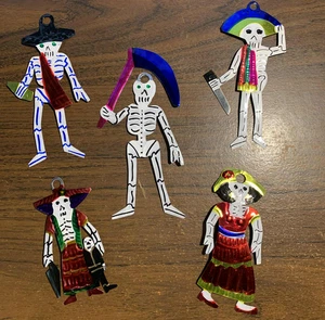 Lot of 5 Different Tin Handpainted Skeleton Ornaments - Mexico - Picture 1 of 2
