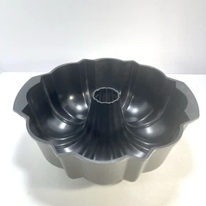Nordic Ware Originale ProCast Bundt Cake Pan 12 c. Alluminio Antiaderente con Manici - Foto 1 di 6