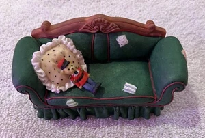 Cherished Teddies #279642 Nutcracker Suite Sofa 1997 Figurine - Picture 1 of 2