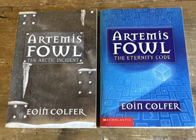 Livro: Artemis Fowl - Graphic Novel - Andrew Donkin