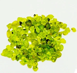 PERIDOT ROUGH FACET GEM GEMSTONE LIME GREEN VIETNAM GENUINE NATURAL  58.5Ct NICE - Picture 1 of 3