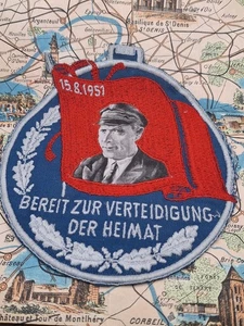 DDR NVA 15.8.1951 Bereit zur Verteidigung der Heimat Aufnäher 15cm E. Thälmann - Picture 1 of 3