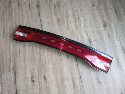 Barra de luz trasera central Dodge Charger 2011-2014 montada en el maletero LED PROBADO OEM Foto 1 de 4