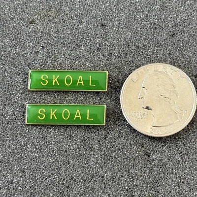 Lot of 2 Skoal Chewing Tobacco Vintage Pins Pinbacks #48198 - Image 1 of 3