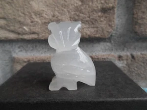 WHITE QUARTZ STONE MINIATURE OWL. 1-3/8" TALL - Picture 1 of 13