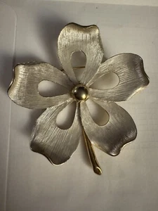 Vintage Brosche silber weiß satiniert Emaille Blume Anstecknadel - Bild 1 von 5