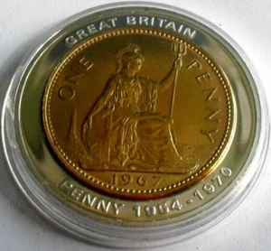 HISTORY OF THE BRITISH CURRENCY PENNY 1954-1970 SILVER/GOLD PLATED + C.O.A - Picture 1 of 2