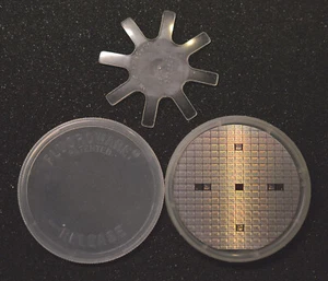 Historischer 3 Zoll Kfz Silikon Wafer, GM Delco/Motorola CPU, um Mitte 1970 - Bild 1 von 5