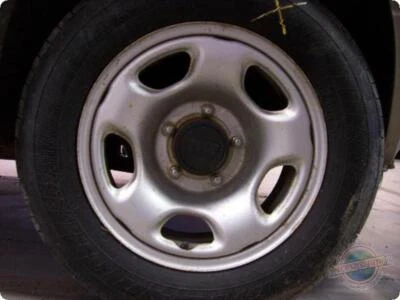 Conjunto de luz trasera izquierda usada se adapta a: 2001 Suzuki Vitara Grand L. Izquierda Grado A Foto 1 de 4