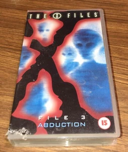 VHS The X Files “FILE 3 ABDUCTION”. David Duchovny & Gillian Anderson. 15 Cert - Picture 1 of 4