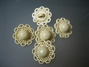 5x besondere Trachten-Knöpfe - Blüte - 19mm - elfenbeinfarben - Bild 1 von 1