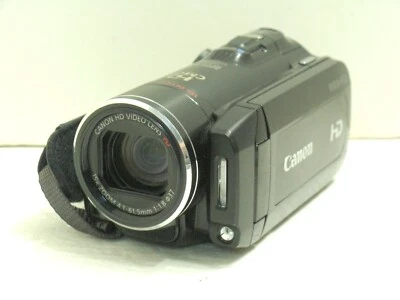 Canon Vixia HF20 HD CMOS 32 GB SD HC Camcorder 15x Optical Zoom - Image 1 of 3