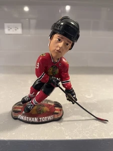 Jonathan Toews Blackhawks Forever Limited NHL Bobblehead Legends Of The Ice - Picture 1 of 6
