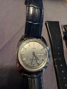 Reloj Q Timex 1978/Q Tw2U87900 - Imagen 1 de 3