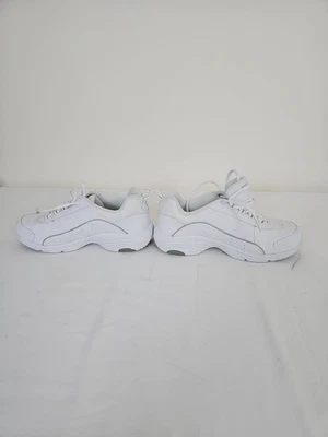Zapato para caminar Easy Spirit blanco para mujer Foto 1 de 4