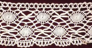 Cluny Type Lace Trim Ecru Flowers Eyes 2.25 Yds Long 3.75in. Wide Scalloped #1 - Picture 1 of 3