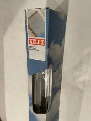 Nuevo Kit Persianas Venecianas Manual VELUX PDA 302 VS 26 x 23"  Foto 1 de 4