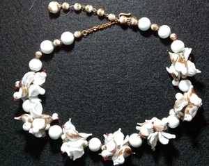 Vintage venezianische Murano Glas Lampwork weiße Vögel und Blätter Cluster Halskette. - Bild 1 von 6