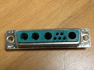 Conector de diseño mixto FCT/Molex FM9W4S-0970 D-Sub - Imagen 1 de 4