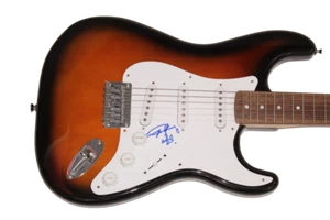 ANGUS YOUNG SIGNED AUTOGRAPH FULL SIZE FENDER ELECTRIC GUITAR - AC/DC ACDC JSA - Picture 1 of 3