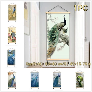 Wall Hanging Pictures Peacock Printed Poster Wooden Scroll Painting Wall Art - Foto 1 di 21