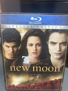 Twilight Saga: New Moon [Blu-ray] - Picture 1 of 3