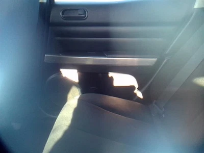 CX-7      2011 Door Trim Panel Rear 30265521 - Imagem 1 de 4