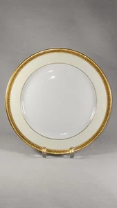 BAVARIA TIRSCHENREUTH CLIFTON CREAM 4246 DINNER PLATE GOLD VERGE 9 1/2" DIAMETER - Picture 1 of 12