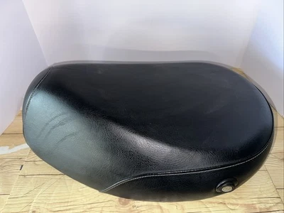Kymco Agility 50/125 Scooter Seat Assembly OEM 77200-KFA6-9000 - Image 1 of 4