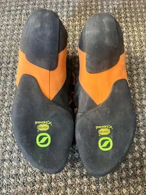 Zapatos de Escalada en Roca de Encaje Unisex SCARPA Instinct - Negros/Naranja - Talla 41.5 - NUEVO Foto 1 de 2