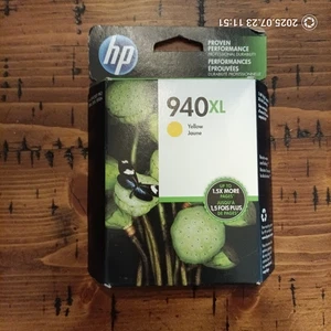 NEW GENUINE - HP 940XL YELLOW INK CARTRIDGE - C4909AN - Sealed Box APR 2019 r1 - Picture 1 of 2