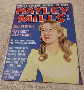 Haley Mills Wonderful Life 200 pictures 20 stories Magazine vol 1 no 1 1963 - Picture 1 of 7