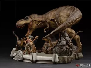 Statua Iron Studios Jurassic Park T-Rex 1/20 La scena finale della battaglia - Foto 1 di 11
