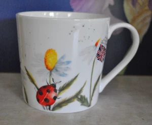 NEW Rose of England  Mug Fine Bone China  Red LADYBUG  in the Meadow DAISY - Picture 1 of 4