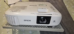 6×Epson projector EB- X11/ EB X10. Selling at £39.99 each. - Picture 1 of 2