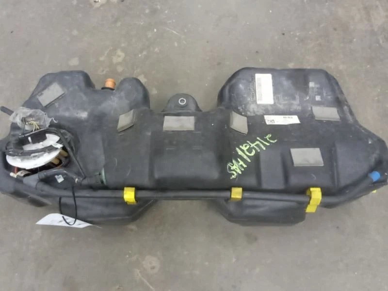 2017-2019 JAGUAR XE TANQUE DE COMBUSTÍVEL HX73-9k007-AB sem detecção de vazamento OEM  - Imagem 1 de 4