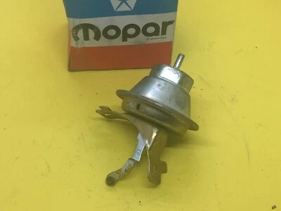 Dodge B150 B250 D150 D250 W150 Distributor Vacuum advance 3755061 Genuine NOS - Image 1 of 4