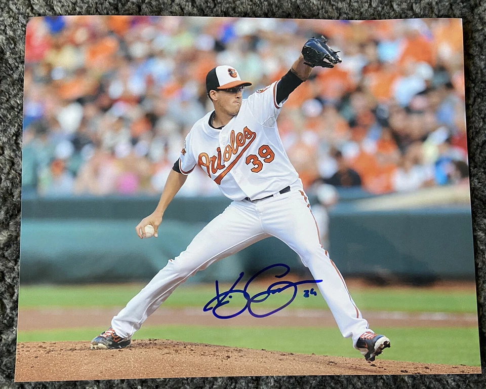 Foto de béisbol 8x10 firmada automáticamente por el lanzador Kevin Gausman novato - GARANTÍA PSA/JSA Foto 1 de 1