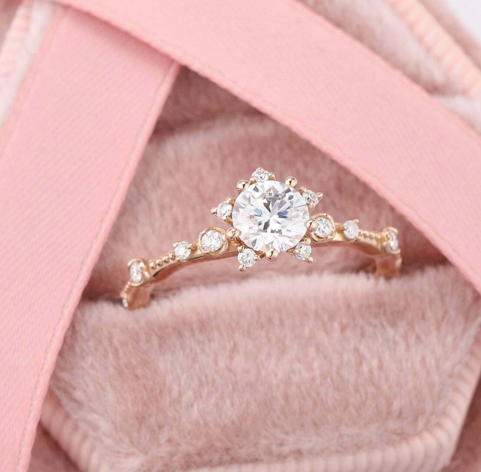 Anillo de compromiso para mujer de diamantes de corte redondo de 2,00 quilates de oro rosa de 14 quilates Foto 1 de 1