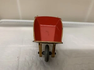 Dinky 105B Wheel Barrow - Good Vintage Model 1950s Meccano - Picture 1 of 5